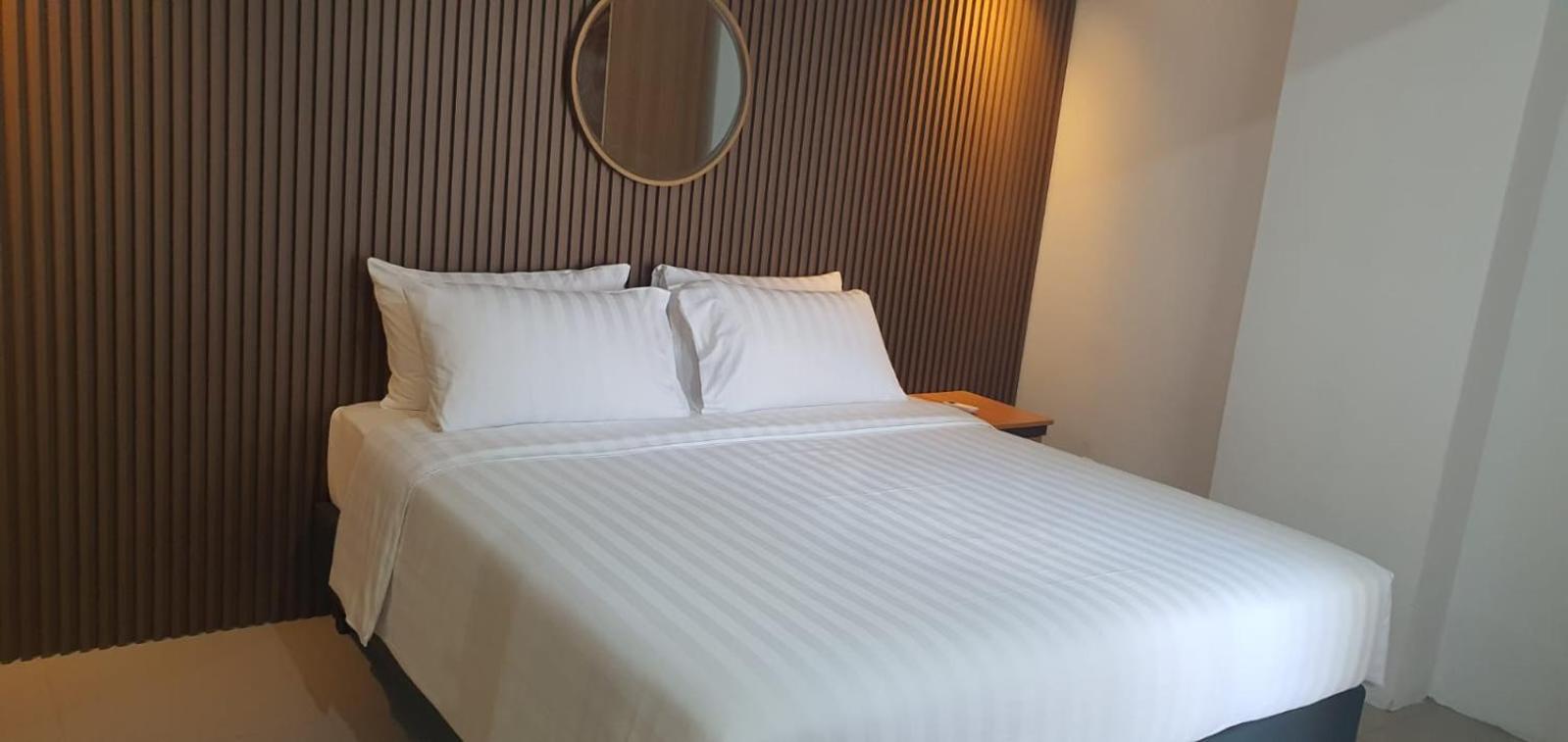 Nemuru Hotel Ciputat Pondokcabe Hilir Ngoại thất bức ảnh